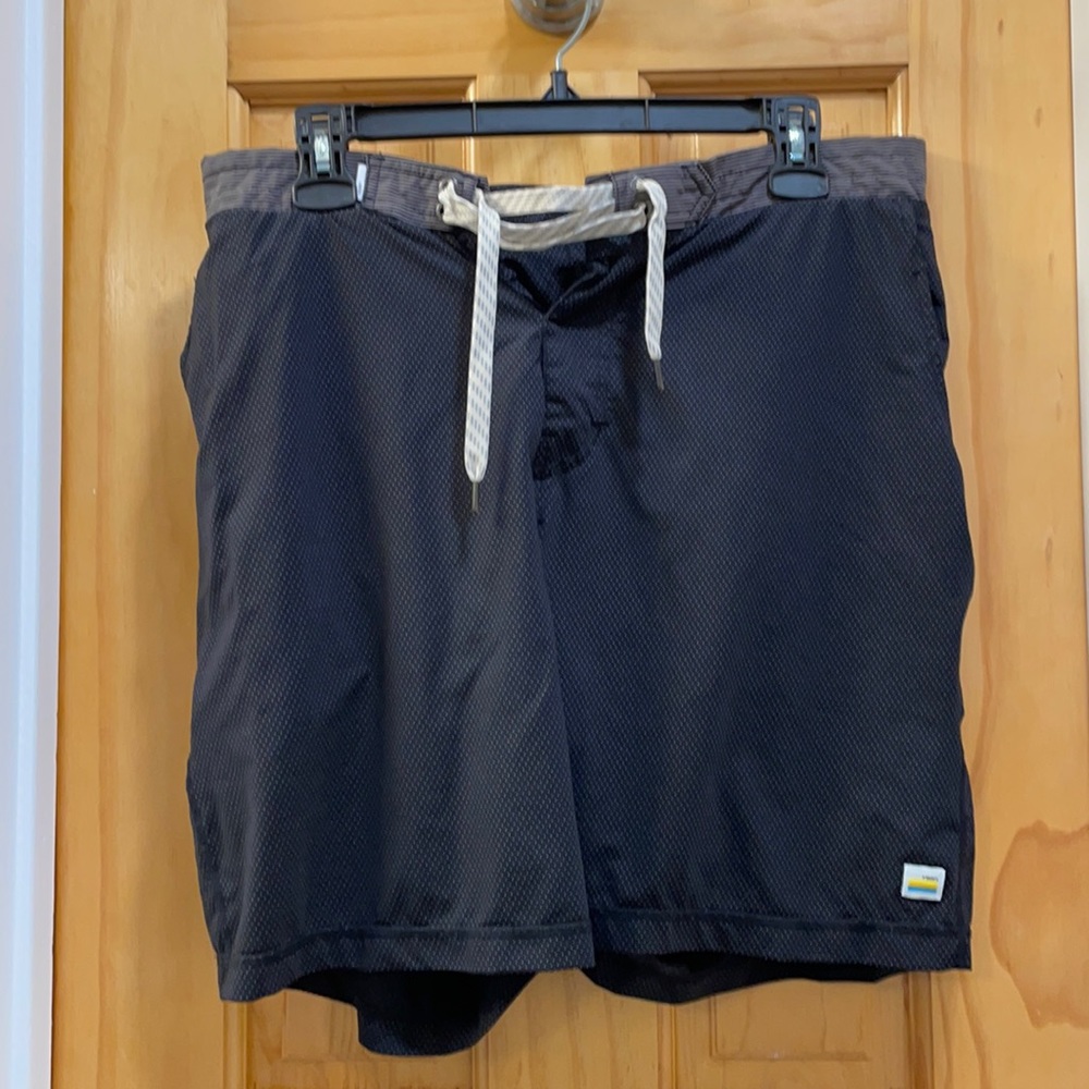 Men’s 4-way stretch shorts